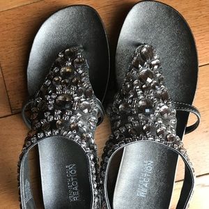 NWT Kenneth Cole Silver Crystal Sandals
